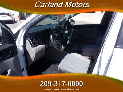 2019 Hyundai TUCSON SE - Photo 13 - Stockton, CA 95205