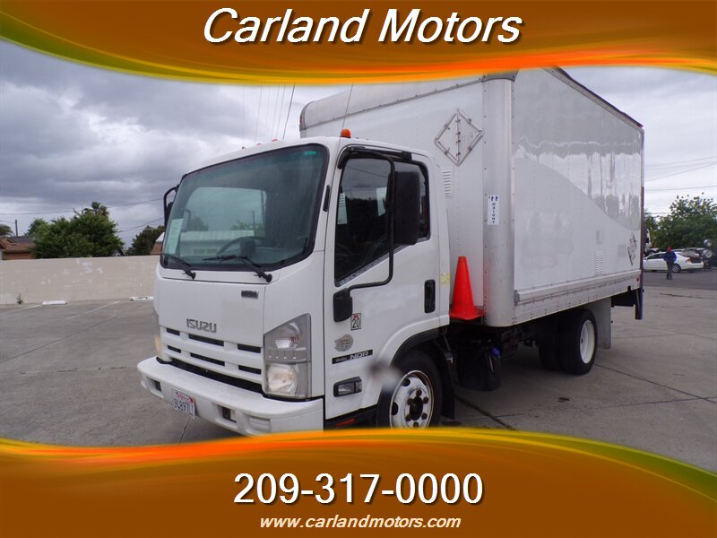 2014 Isuzu NRR w/Liftgate   - Photo 1 - Stockton, CA 95205