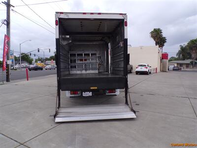 2014 Isuzu NRR W/Liftgate   - Photo 15 - Stockton, CA 95205