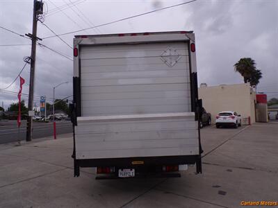 2014 Isuzu NRR W/Liftgate   - Photo 5 - Stockton, CA 95205