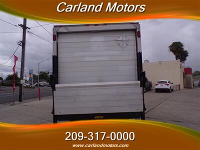 2014 Isuzu NRR w/Liftgate   - Photo 5 - Stockton, CA 95205