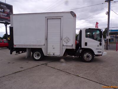 2014 Isuzu NRR W/Liftgate   - Photo 7 - Stockton, CA 95205
