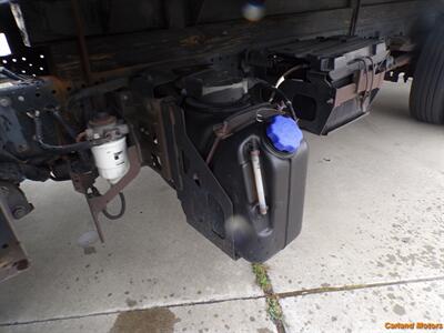 2014 Isuzu NRR W/Liftgate   - Photo 30 - Stockton, CA 95205