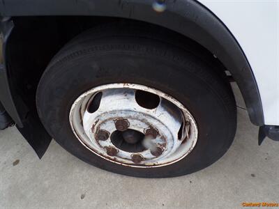 2014 Isuzu NRR W/Liftgate   - Photo 29 - Stockton, CA 95205