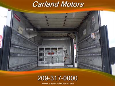 2014 Isuzu NRR w/Liftgate   - Photo 17 - Stockton, CA 95205