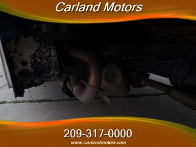 2014 Isuzu NRR w/Liftgate   - Photo 26 - Stockton, CA 95205