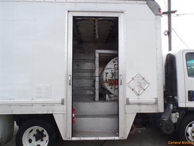 2014 Isuzu NRR W/Liftgate   - Photo 20 - Stockton, CA 95205