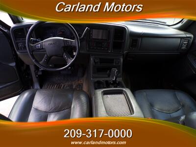 2004 GMC Sierra 2500HD SLT   - Photo 15 - Stockton, CA 95205