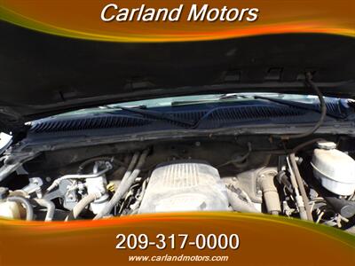 2004 GMC Sierra 2500HD SLT   - Photo 36 - Stockton, CA 95205