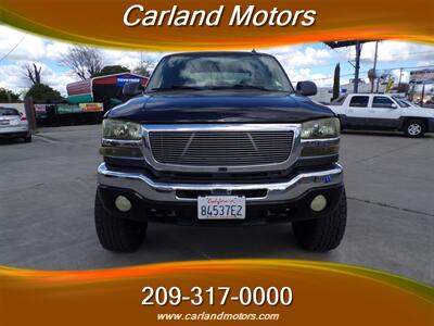 2004 GMC Sierra 2500HD SLT   - Photo 2 - Stockton, CA 95205