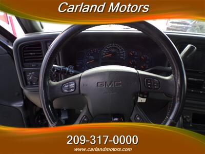 2004 GMC Sierra 2500HD SLT   - Photo 18 - Stockton, CA 95205