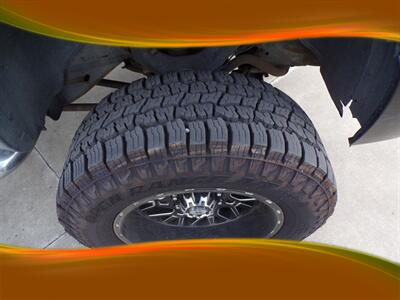 2004 GMC Sierra 2500HD SLT   - Photo 10 - Stockton, CA 95205