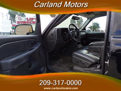 2004 GMC Sierra 2500HD SLT   - Photo 11 - Stockton, CA 95205