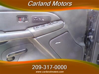 2004 GMC Sierra 2500HD SLT   - Photo 20 - Stockton, CA 95205