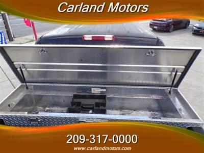 2004 GMC Sierra 2500HD SLT   - Photo 28 - Stockton, CA 95205