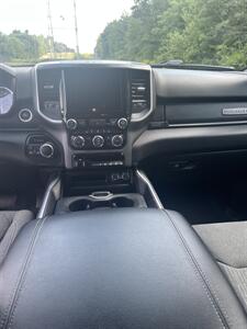 2020 RAM 1500 Big Horn  Night Edition - Photo 8 - Woburn, MA 01801
