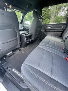 2020 RAM 1500 Big Horn  Night Edition - Photo 11 - Woburn, MA 01801