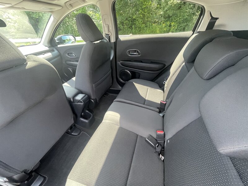 2021 Honda HR-V EX - Photo 14