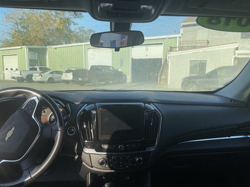 2018 Chevrolet Traverse 1LT - Photo 17