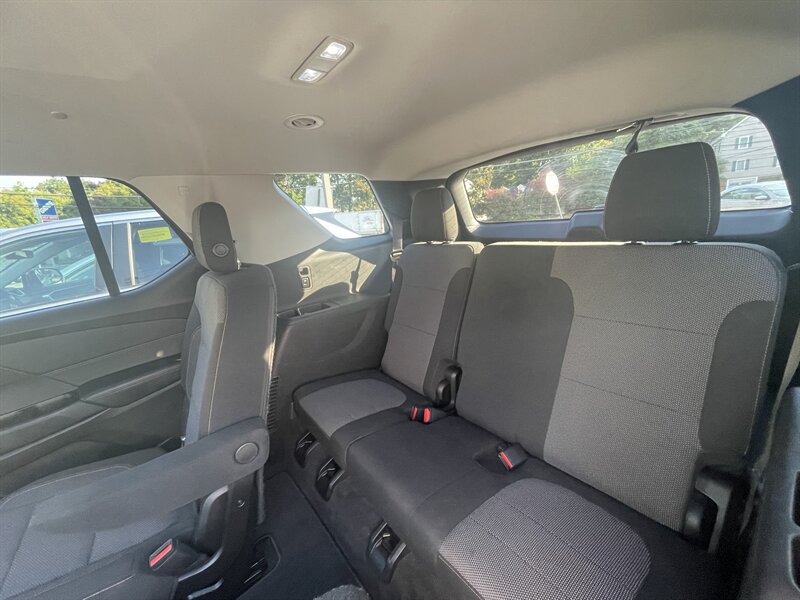 2018 Chevrolet Traverse 1LT - Photo 16