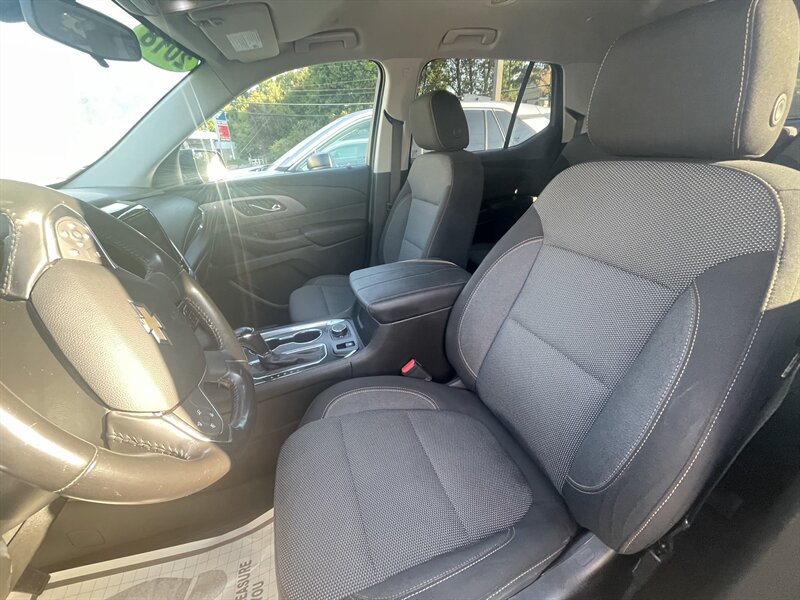 2018 Chevrolet Traverse 1LT - Photo 13