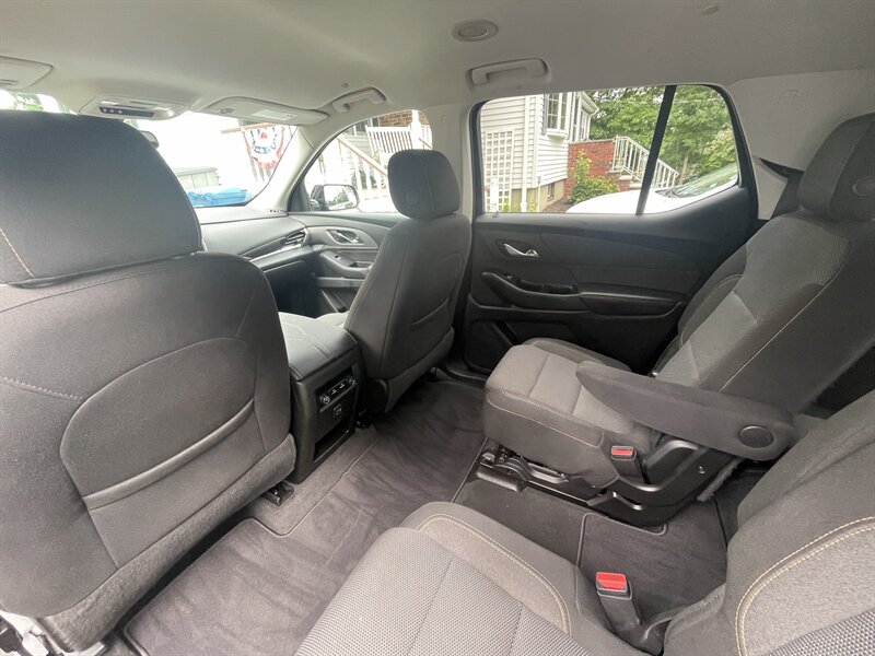 2018 Chevrolet Traverse 1LT - Photo 13