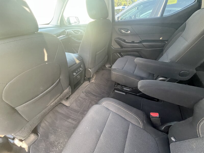 2018 Chevrolet Traverse 1LT - Photo 15