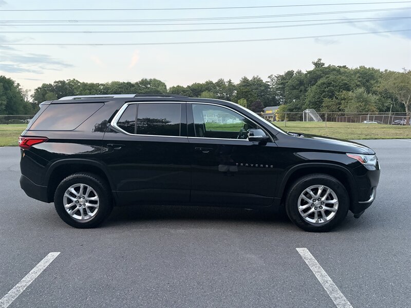 2018 Chevrolet Traverse 1LT - Photo 6