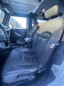 2017 Jeep Wrangler Sahara  Sahara - Photo 9 - Woburn, MA 01801