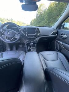 2019 Jeep Cherokee Limited   - Photo 10 - Woburn, MA 01801