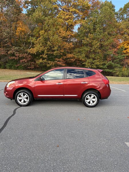 2012 Nissan Rogue S  