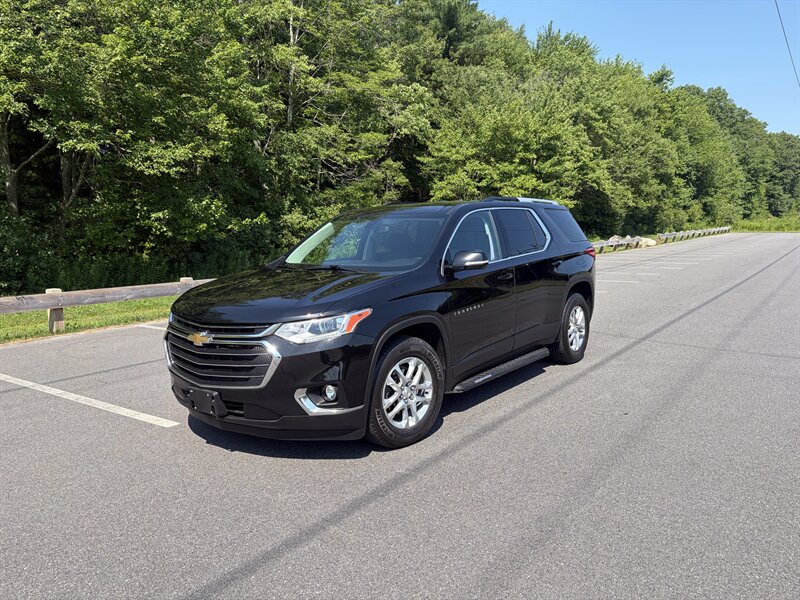 2018 Chevrolet Traverse 1LT - Photo 2