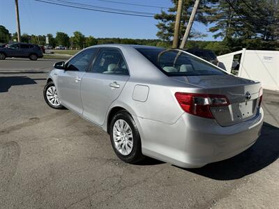 2012 Toyota Camry Hybrid LE - Photo 4 - Burlington, MA 01803