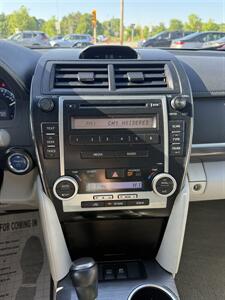 2012 Toyota Camry Hybrid LE - Photo 8 - Burlington, MA 01803
