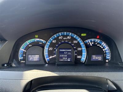 2012 Toyota Camry Hybrid LE - Photo 9 - Burlington, MA 01803