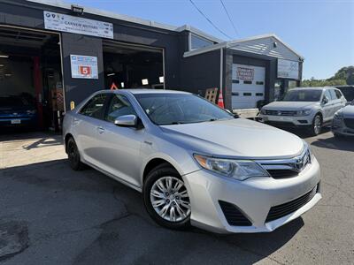2012 Toyota Camry Hybrid LE - Photo 2 - Burlington, MA 01803