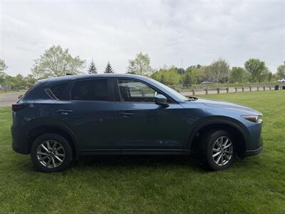 2023 Mazda CX-5 2.5 S Select   - Photo 3 - Burlington, MA 01803