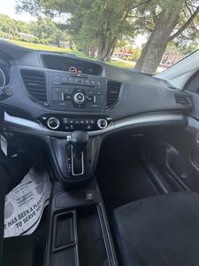 2015 Honda CR-V LX - Photo 10 - Burlington, MA 01803