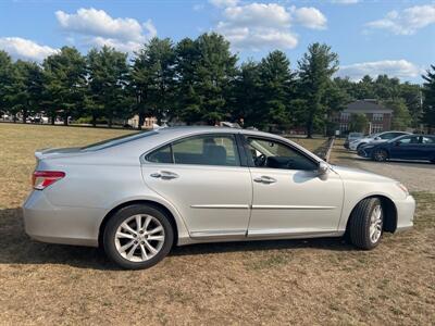 2010 Lexus ES 350   - Photo 4 - Burlington, MA 01803