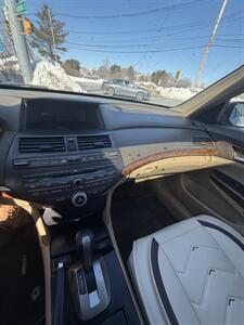 2009 Honda Accord EX-L V6   - Photo 9 - Burlington, MA 01803
