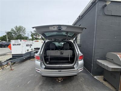 2012 Toyota Highlander Hybrid   - Photo 7 - Burlington, MA 01803