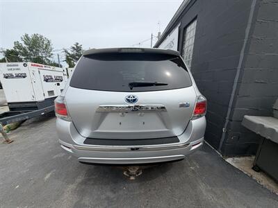 2012 Toyota Highlander Hybrid   - Photo 6 - Burlington, MA 01803