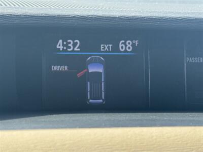 2012 Toyota Sienna XLE 8-Passenger   - Photo 16 - Burlington, MA 01803