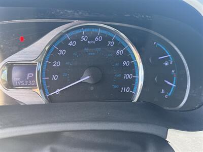 2012 Toyota Sienna XLE 8-Passenger   - Photo 7 - Burlington, MA 01803