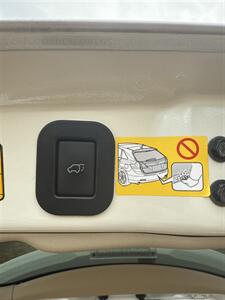 2012 Toyota Venza LE   - Photo 6 - Burlington, MA 01803