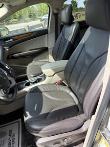 2017 Lincoln MKC Select   - Photo 12 - Burlington, MA 01803