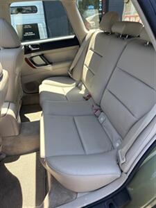2006 Subaru Outback 2.5i Limited   - Photo 8 - Burlington, MA 01803