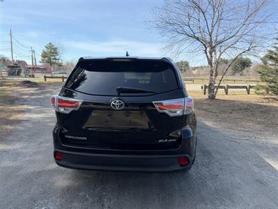 2016 Toyota Highlander XLE   - Photo 5 - Burlington, MA 01803