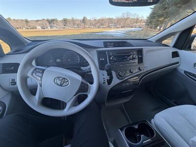 2012 Toyota Sienna LE 8-Passenger   - Photo 9 - Burlington, MA 01803