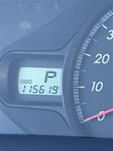 2012 Toyota Sienna LE 8-Passenger   - Photo 11 - Burlington, MA 01803